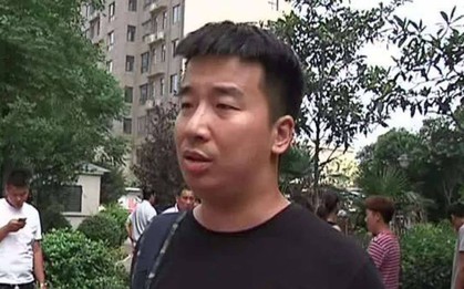 Người đàn ông mua chung cư giá 1,3 tỷ đồng, 2 năm sau dọn đến thì phát hiện nhà có chủ mới, chủ đầu tư tuyên bố: “Tưởng anh không ở nên bán cho người khác”
