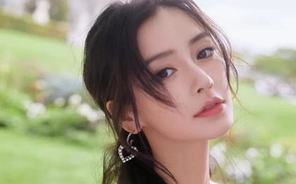 Angelababy bị mắng trên phố