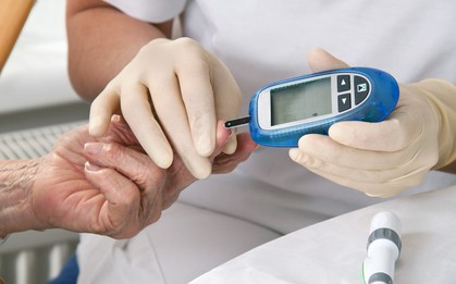 Mắc tiểu đường, người đàn ông kiên trì làm 4 việc, nửa năm sau đi khám, bật khóc vì kết quả