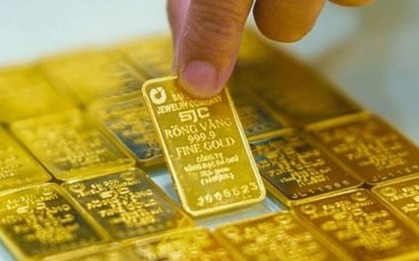 Nhiều thông tin chấn động, giá vàng có về mốc 100 triệu đồng/lượng?