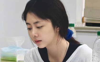 "Nữ thần thanh xuân" 34 tuổi lộ mặt mộc trẻ măng, mê thải độc da bằng 1 thứ có trong tủ lạnh mọi nhà