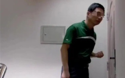 Dắt chó đi dạo, cô gái khiến cả gia đình mất mạng: Nuông chiều chính là đang hại một đứa trẻ!