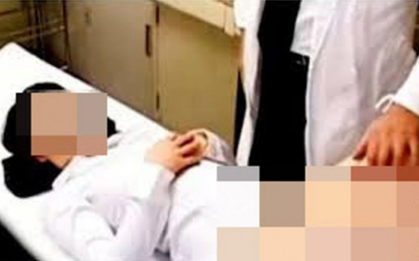 Rúng động: Bác sĩ phụ khoa xâm hại 94 bệnh nhân suốt hai thập kỷ, phát hiện 6.000 giờ video "bẩn", hàng loạt dụng cụ hỗ trợ