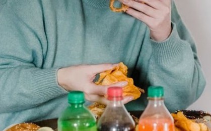Ăn đồ ngọt có gây suy thận?