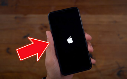 Người dùng iPhone đang có thói quen này cần sửa gấp, tưởng đơn giản nhưng lại "sai bét" và rất hại máy!