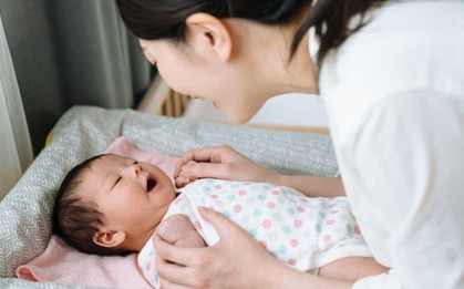 Tiêm vắc-xin 6 trong 1 cho trẻ sơ sinh, trẻ nhỏ: Ba mẹ đừng bỏ qua những lưu ý này