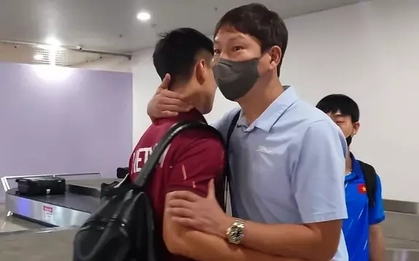 HLV Kim Sang-sik: 'Đội tuyển Việt Nam không buông xuôi'