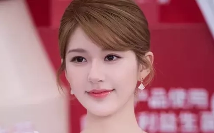 Triệu Lộ Tư phá vỡ lệnh cấm
