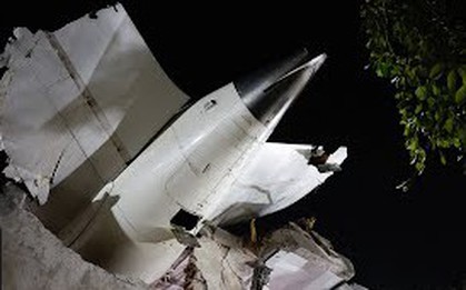 Hành khách Air India sống sót duy nhất nhảy khỏi máy bay