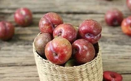 "2 không" khi ăn mận, biết mà tránh kẻo rước hoạ