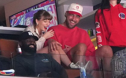 Taylor Swift diện outfit nửa tỷ đồng hẹn hò cùng bạn trai cầu thủ, chiếm trọn spotlight với vibe phụ nữ "yêu đúng người"