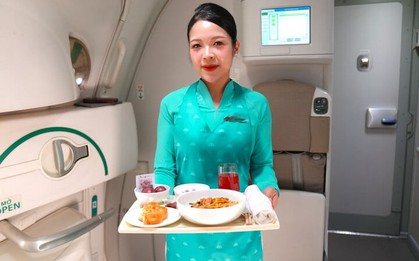 Vietnam Airlines đưa mận hậu Sơn La lên thực đơn trên không