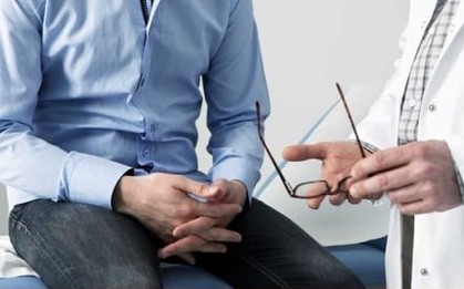 10 năm làm cha, người đàn ông mới hay mình không thể có con