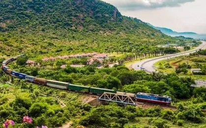 Tuyến tàu hỏa Việt Nam đẹp nhất hành tinh