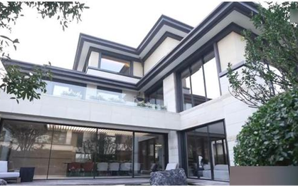 Đại gia đình 10 người bán 3 căn nhà, góp 18 tỷ đồng mua biệt thự 600m2 cùng chung sống, mẹ già 93 tuổi cực kỳ hài lòng