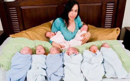 Những đứa trẻ trong ca sinh 8 kỷ lục thế giới của bà mẹ có 14 đứa con bây giờ ra sao?