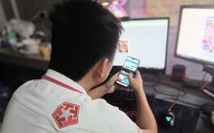 Cậu bé 13 tuổi nạp hơn 267 triệu đồng bái game thủ làm thầy, gia đình đòi hoàn tiền nhưng bị từ chối hoàn đủ 100% vì "Apple thu phí"