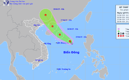 Áp thấp nhiệt đới giật cấp 8, cách quần đảo Hoàng Sa khoảng 440 km