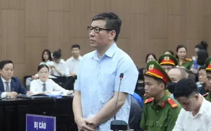 Cựu Chủ tịch tỉnh Vĩnh Phúc nói 10 tỷ và 800 nghìn USD bị phát hiện khi khám nhà là ‘tiền riêng của anh em’