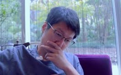 Dùng AI "hồi sinh" cha, người đàn ông đối mặt với những phản ứng kỳ lạ, buộc phải đưa ra quyết định cuối