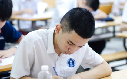 Gần 10.000 thí sinh bỏ làm thủ tục thi tốt nghiệp THPT 2025