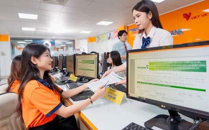 Chạm thực tiễn - Bắt nhịp xu hướng: Sinh viên Tài chính - Ngân hàng HUTECH sẵn sàng vào nghề