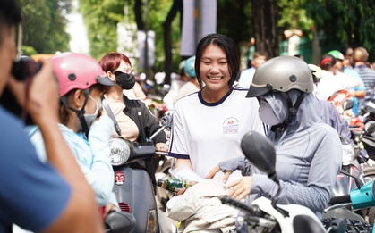 Đề Văn thi tốt nghiệp THPT 2025 ai cũng phải khen hay: "Vùng trời quê hương nào cũng là bầu trời Tổ quốc"