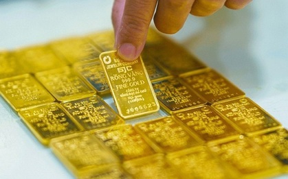 Giá vàng hạ nhiệt, nhà đầu tư nên mua hay bán?