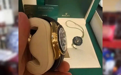 Bán đồng hồ Rolex được 780 triệu đồng để đặt cọc mua nhà, 3 tiếng sau tất cả tài khoản bị đóng băng, ngân hàng tuyên bố: Số tiền đó không phải của anh