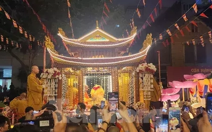 Hơn 16 triệu lượt người chiêm bái xá lợi Phật ở Việt Nam trong suốt một tháng