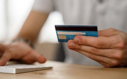 Một ngân hàng lớn phát thông báo quan trọng: Khách hàng hủy ngay loại thẻ này để tránh lộ lọt thông tin
