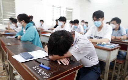 NÓNG nhất lúc này: Thầy giáo mỉa thí sinh thi lớp 10 "học cho lắm rồi cũng đi làm thuê", Hiệu trưởng đã lên tiếng!