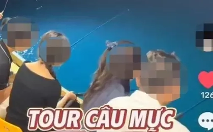 Quảng cáo tour du lịch câu mực 'chui' trên biển Đà Nẵng