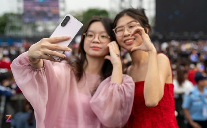 GenZ say bye mọi căng thẳng, sẵn sàng chào đón năng lượng cực fresh cùng Galaxy A series và Gemini Live