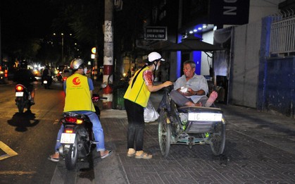 Chương trình “Trăng đêm thứ 7” và mục tiêu không để bất kỳ ai phải ngủ lại lề đường của Vầng Trăng Khuyết