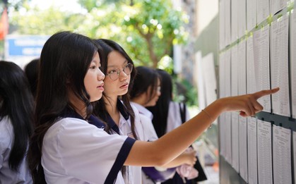 Hơn 76.000 thí sinh TP.HCM làm thủ tục thi vào lớp 10 năm 2025