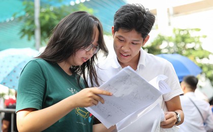 Nhiều đại học "khai tử" khối C vào phút chót, Bộ GD&ĐT yêu cầu điều chỉnh
