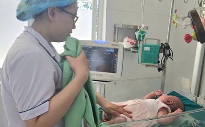 Ca mổ đặc biệt của bác sĩ Nguyễn Lân Hiếu và Bệnh viện Bình Dương: Em bé đón tin vui