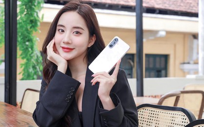 Chụp ảnh xinh như “nàng thơ” nhờ món “bảo bối” này: Đây là bí kíp Gen Z đang truyền tai nhau