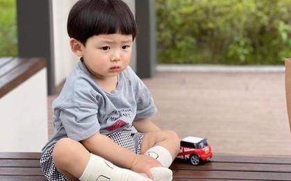 4 SỞ THÍCH của trẻ mà người lớn cho rằng "không ngoan" nhưng lại chứng tỏ bé đang phát triển trí não rất tốt