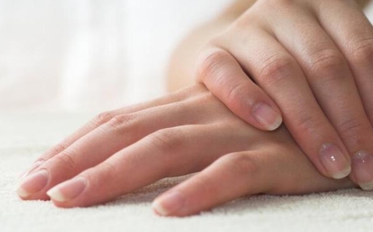 Nhìn vào mu bàn tay có thể biết được tuổi thọ của một người: Những người sống lâu thường có các biểu hiện này trên bàn tay