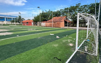 Điều tra vụ bé trai tử vong ở sân bóng cỏ nhân tạo