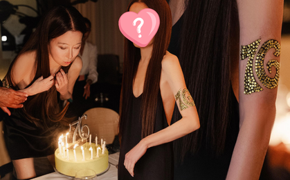 "Nữ hoàng váy cưới" hồi xuân khó tin trong tiệc sinh nhật 76 tuổi