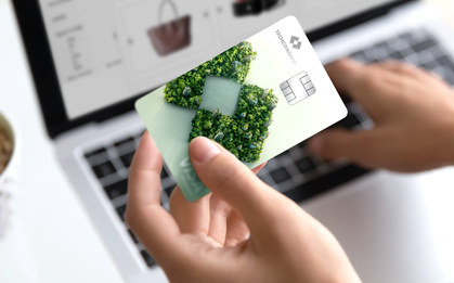 Techcombank Visa Eco: Thẻ tín dụng xanh theo dõi dấu chân carbon đầu tiên tại Việt Nam