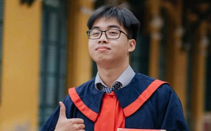 "Thủ khoa kép" toàn quốc duy nhất năm 2025: "Nếu cẩn thận hơn, có thể em đã được tối đa môn Tiếng Anh"