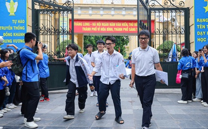 15 trường THPT có điểm thi tốt nghiệp cao nhất Hà Nội 2025