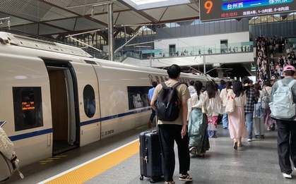 Xuyên thời gian trên tàu cao tốc