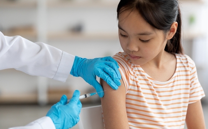 Tiêm vắc xin HPV từ 9 tuổi có sớm quá không? Câu trả lời khiến nhiều người ngỡ ngàng