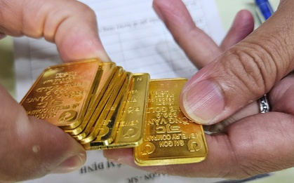 Giá vàng miếng SJC gây bất ngờ