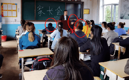 Giáo viên 25 năm phán: Không tâm linh nhưng nhìn bóng lưng cha mẹ có thể thấu tương lai của con